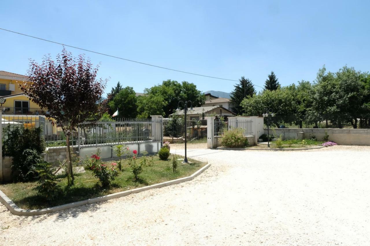 B&B Grandangolo Preturo Exterior photo